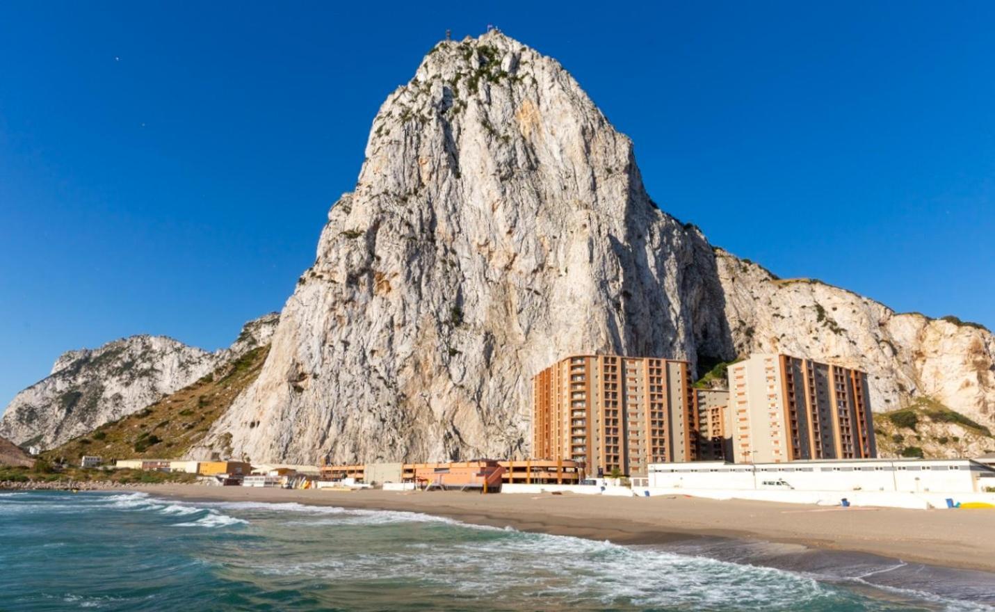 Luxury Sunrise Beach And Oceanview Room With Balcony غيبرالتار المظهر الخارجي الصورة