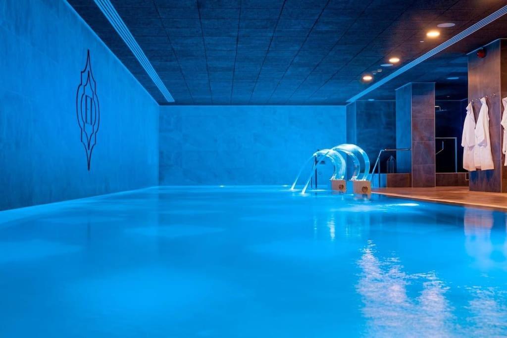Luxury Sunrise Beach And Oceanview Room With Balcony غيبرالتار المظهر الخارجي الصورة